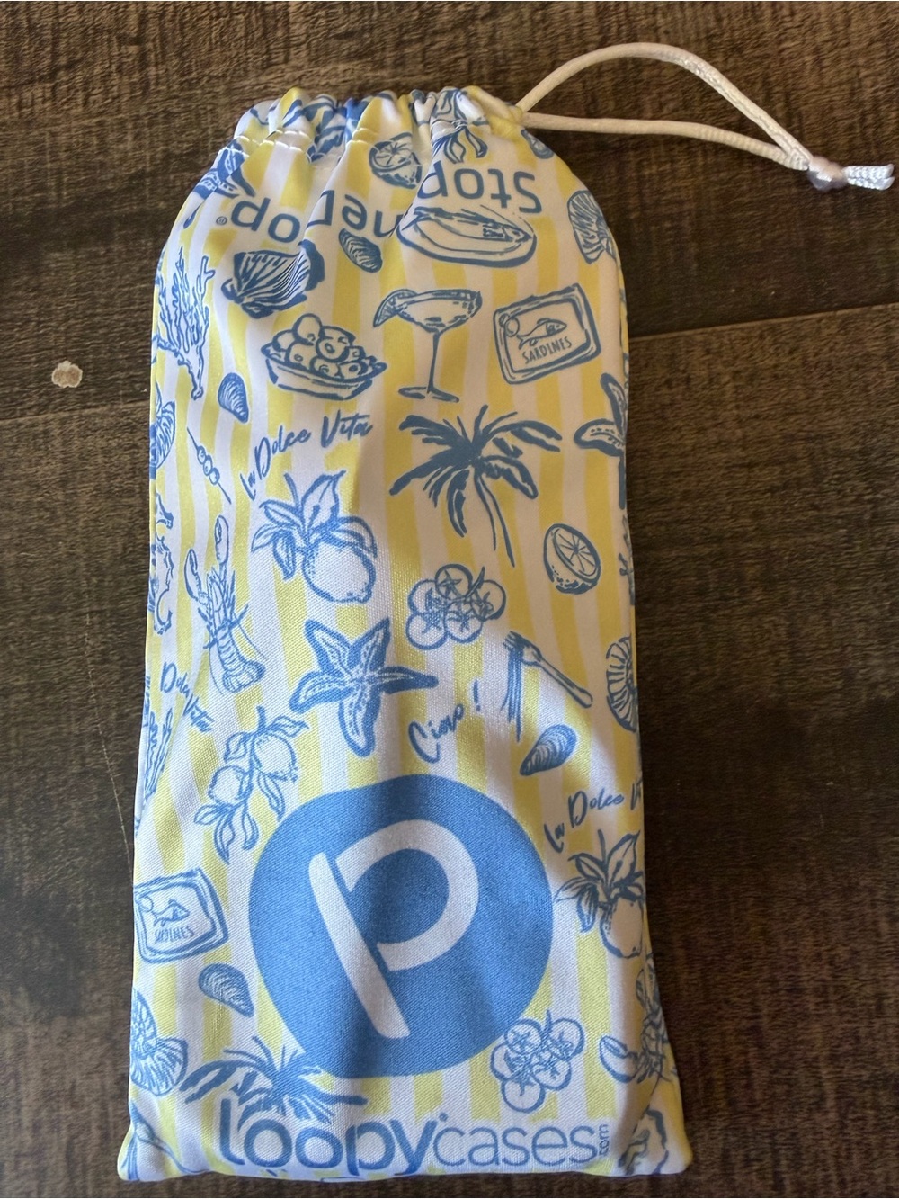 Brand new loopy cell phone case iPhone 18 Pro Max